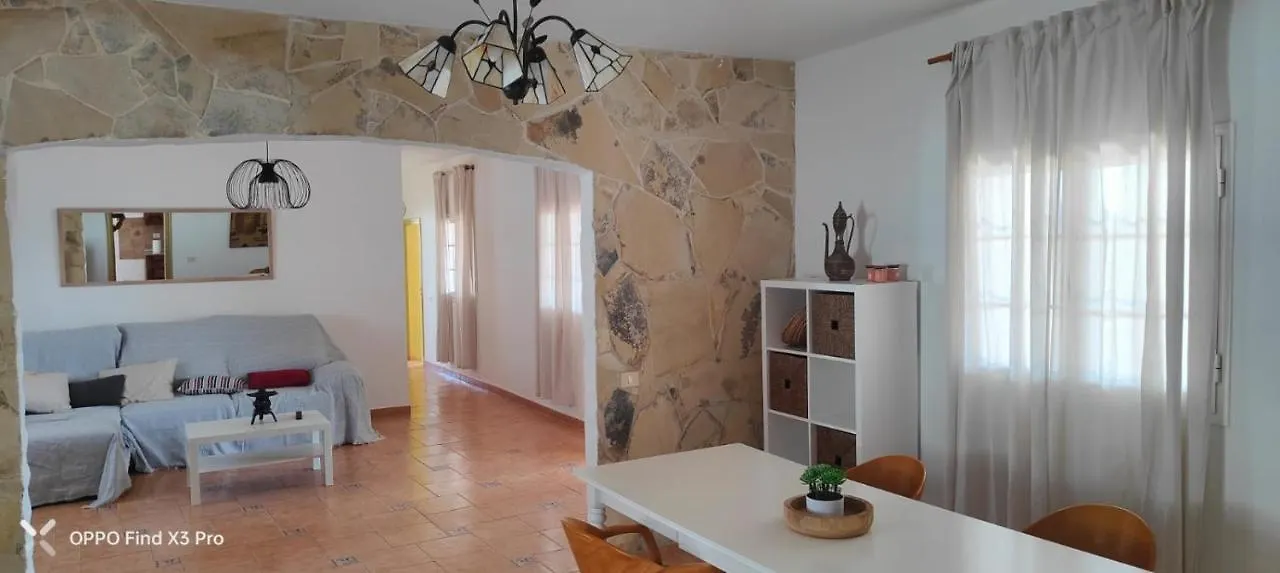 4 Family Home With Pool, Fuerteventura-Gran Tarajal Juan Gopar